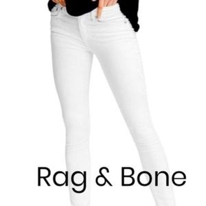 Rag and bone white jeans/ capri style
